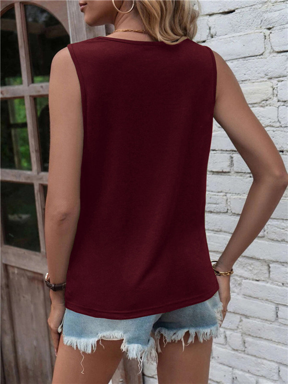 Cutout Twisted Round Neck Tank