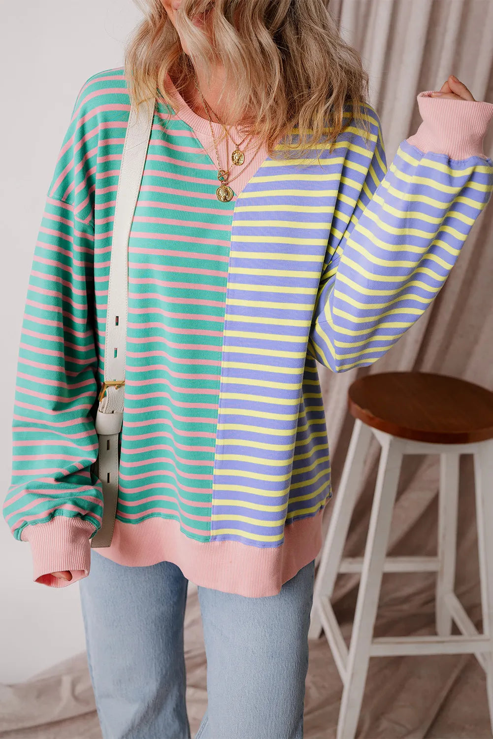 Contrast Stripes Round Neck Long Sleeve Sweatshirt